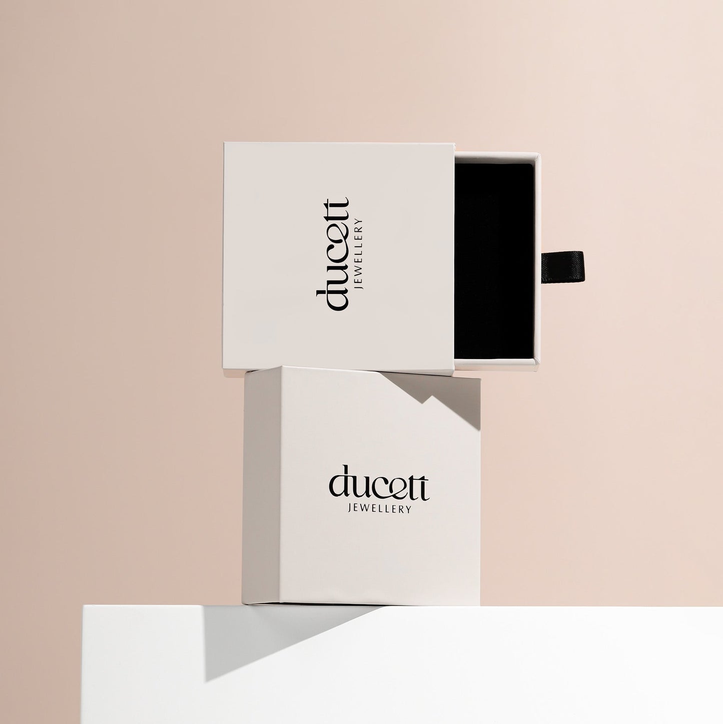 Pearl link name necklace rosé gold