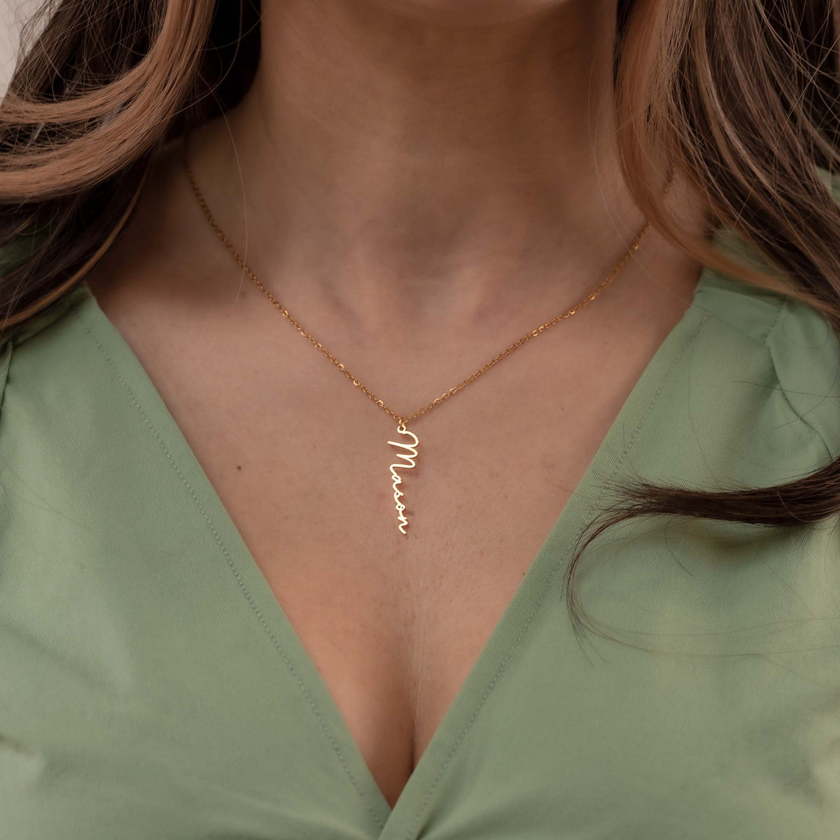 Verticale naamketting rosé goud