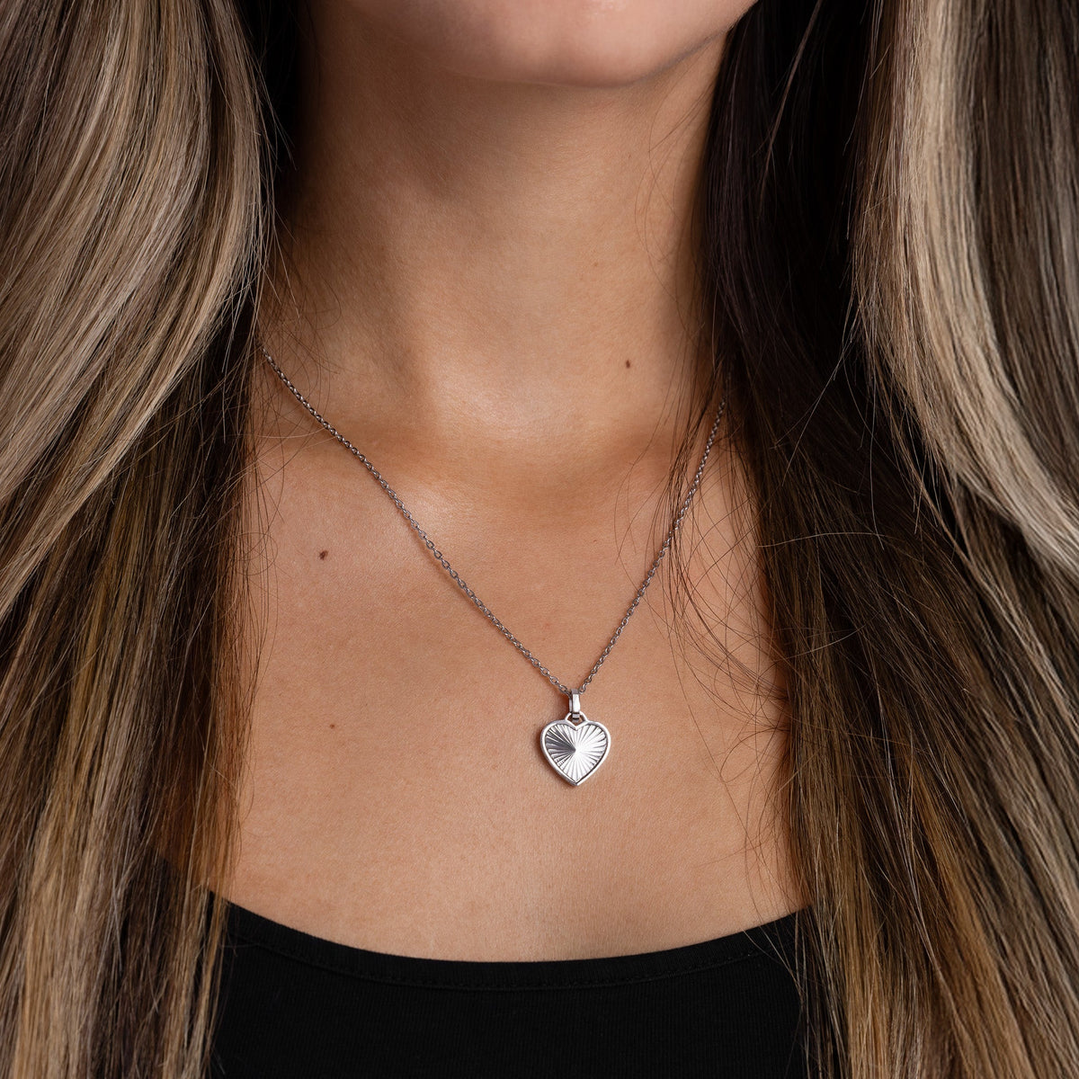 Sunray hart ketting zilver