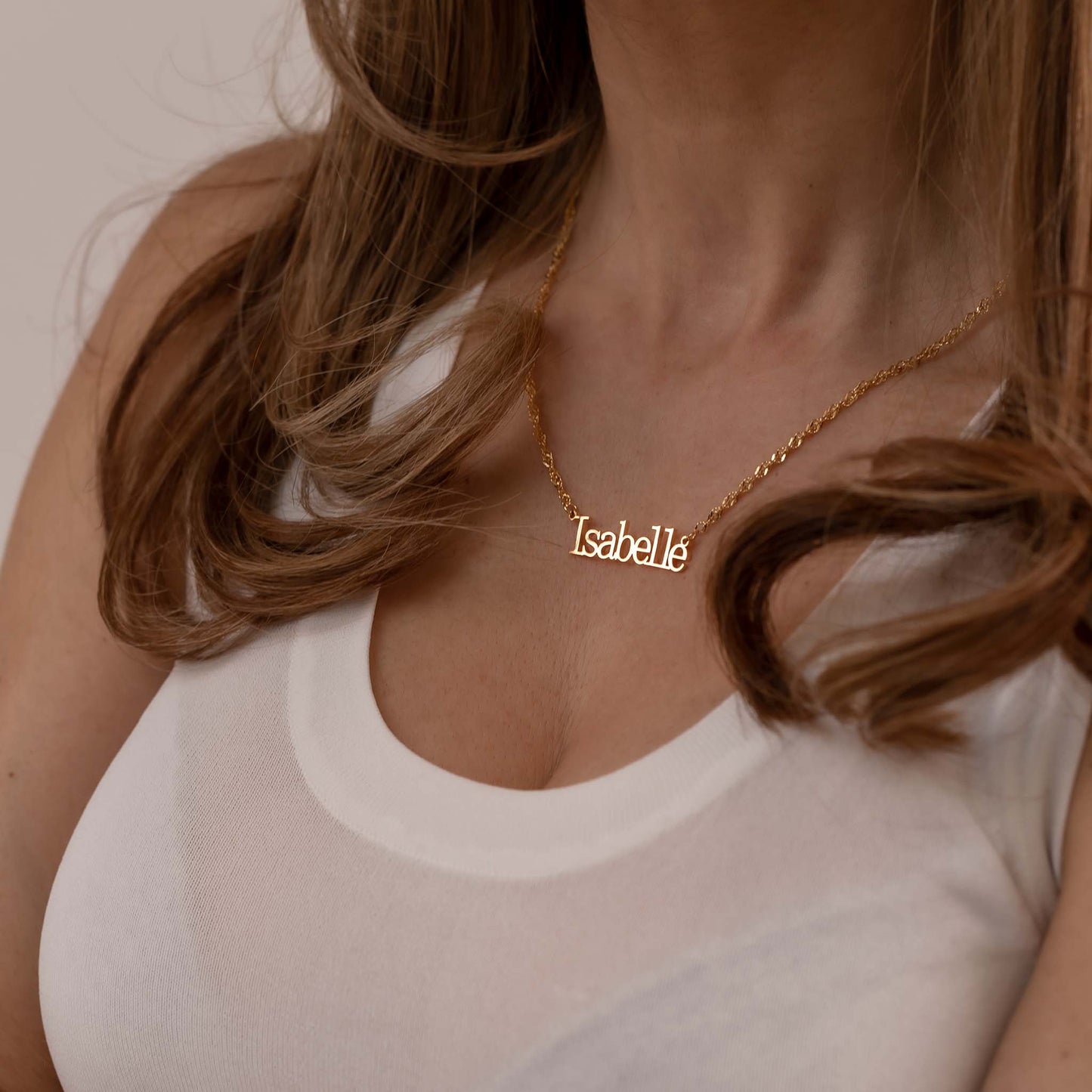 Vivola name necklace - Tarnish free